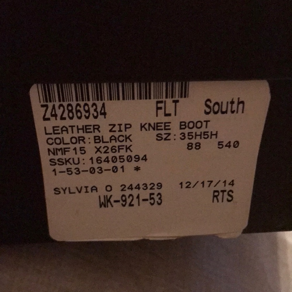Shoes - Picture 2 of 4